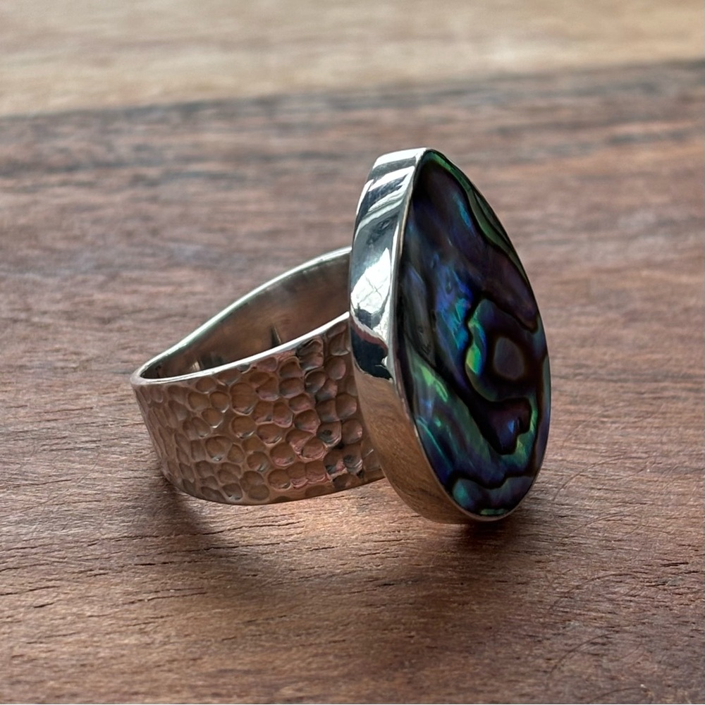 Large Bright Abalone Shell Sterling Silver Ring size 8 - Picture 3 of 8